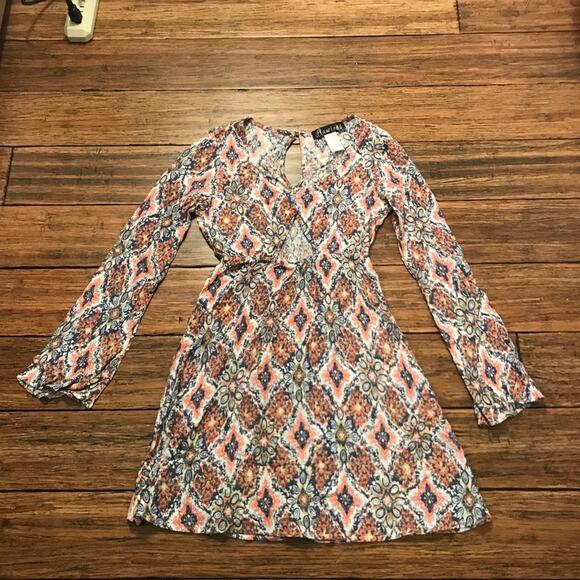 Bell Sleeve Dress Boho Cutout - Picture 8 of 8